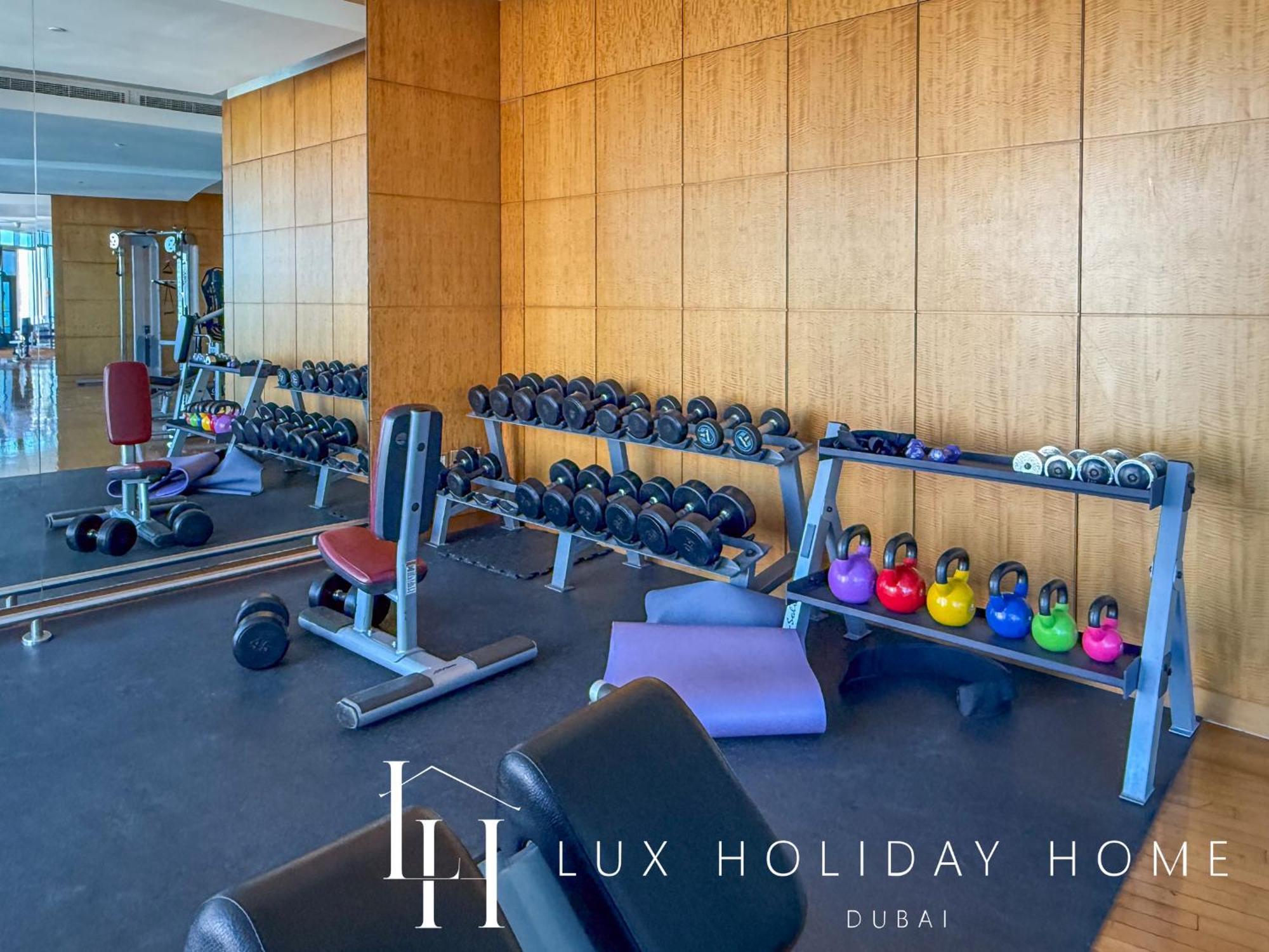 Lux The Premium Marina Sea View Apartment *