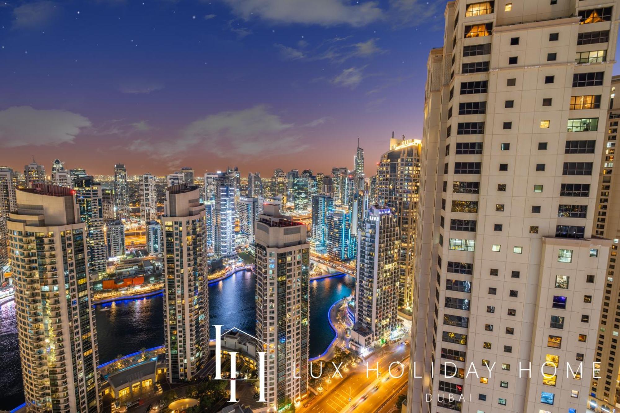 Lux The Premium Marina Sea View Apartment