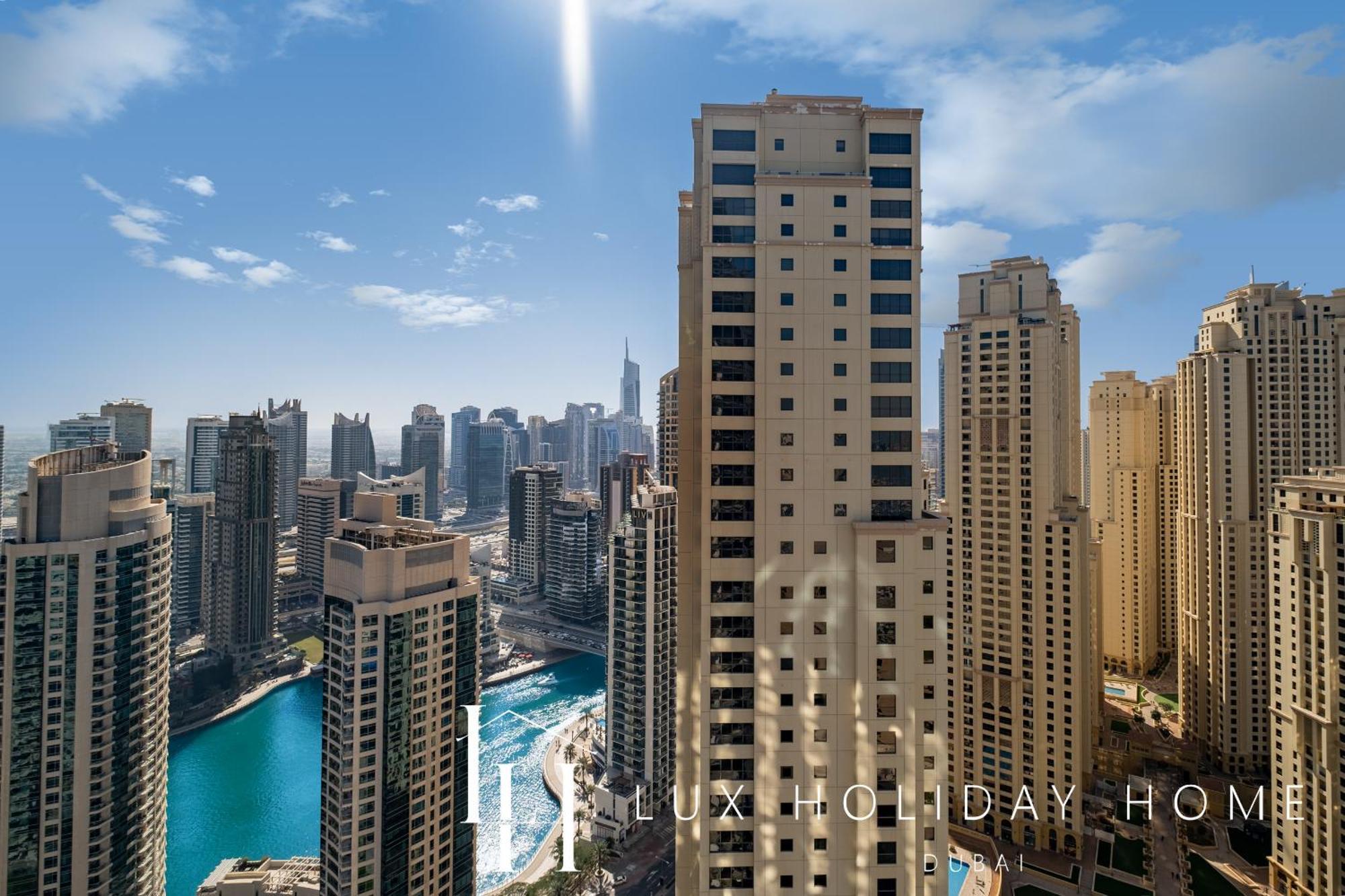 Lux The Premium Marina Sea View Apartment *