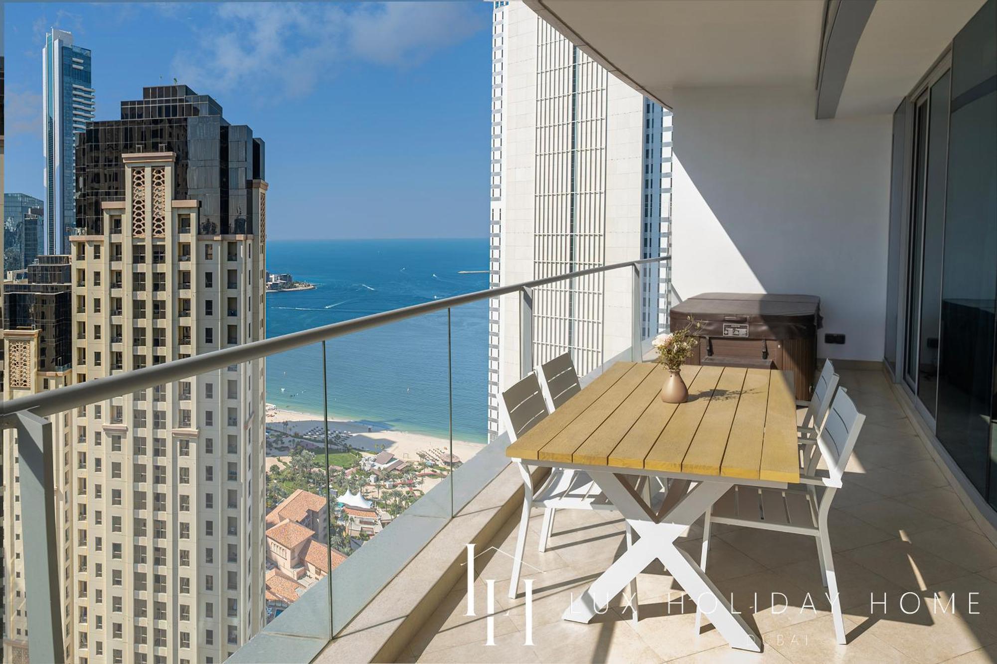 Apartment Lux The Premium Marina Sea View